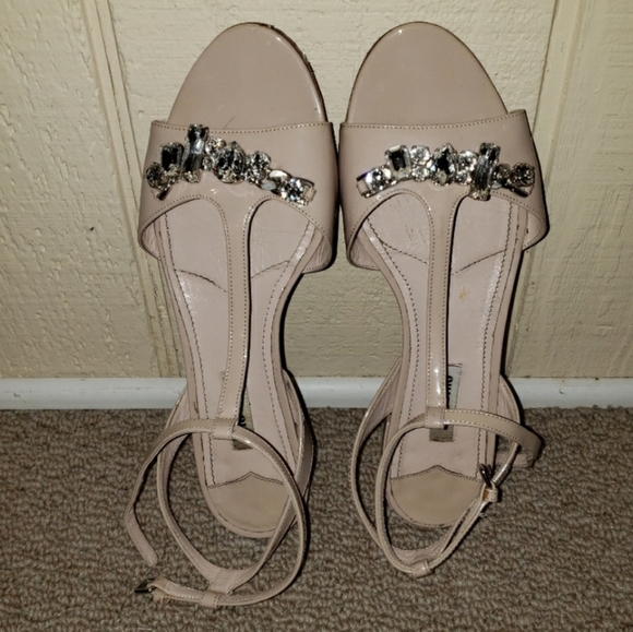 Miu Miu creme sandals - Picture 2 of 4